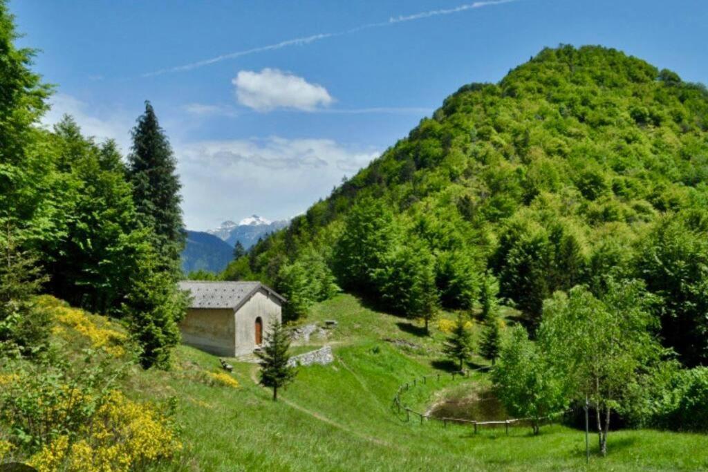 Appartamento Panoramico Casa Gerro Averara エクステリア 写真